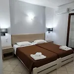 Stavroula's House Hotel *