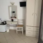 Hotel Stavroula's House *