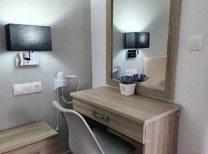 Stavroula's House Szálloda Szkiáthosz