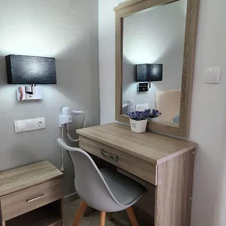 Stavroula's House Ξενοδοχείο Σκιάθος Πόλη