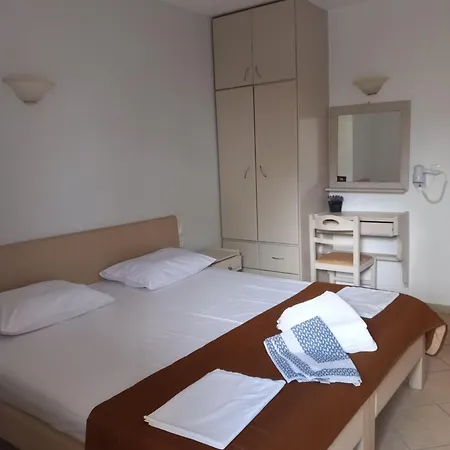 Stavroula's House Hotel *
